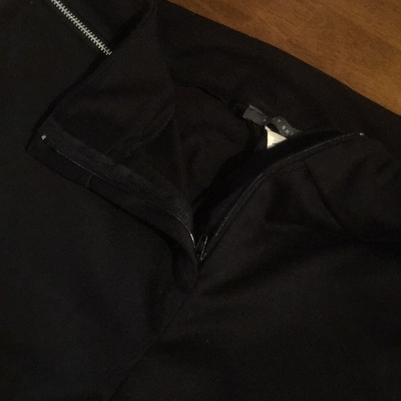 Suzy Shirt Black Jersey Shorts with Zip Sz L🌸 - Picture 5 of 6